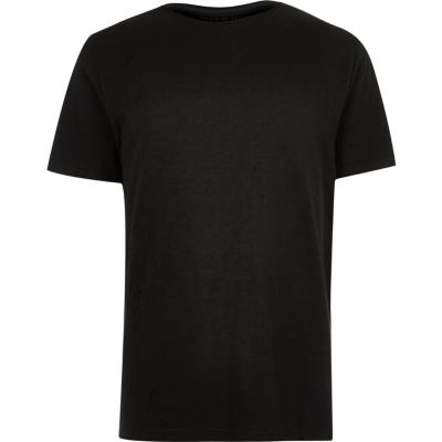 Black crew neck t-shirt
